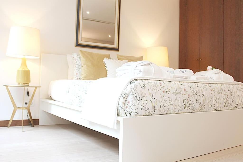 Oliveiras Charming Apartment Downtown Порто Екстериор снимка