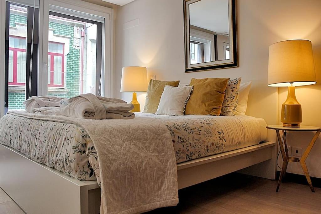 Oliveiras Charming Apartment Downtown Порто Екстериор снимка