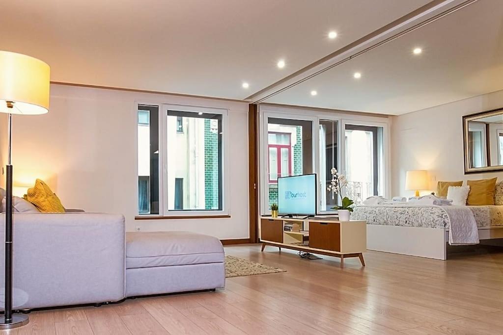 Oliveiras Charming Apartment Downtown Порто Екстериор снимка